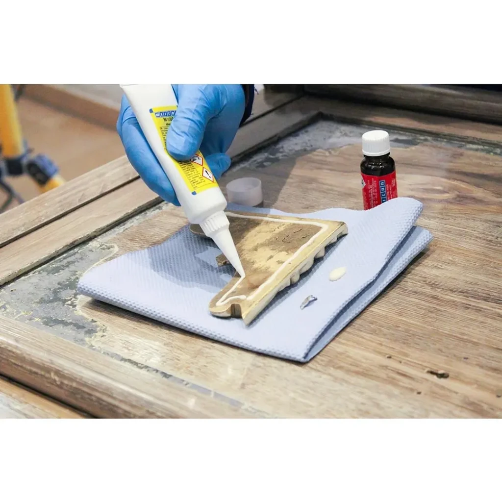 Adhesivo acrílico estructural RK-1300 para metales y plásticos duros