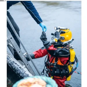 Masilla epóxica submarina Weicon Aqua – Reparación bajo agua