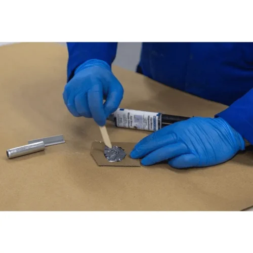 Resina epoxi metálica Weicon – Reparación rápida con carga de acero