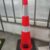 Cono de seguridad vial PVC 28 pulgadas base negra reflectante Resistor