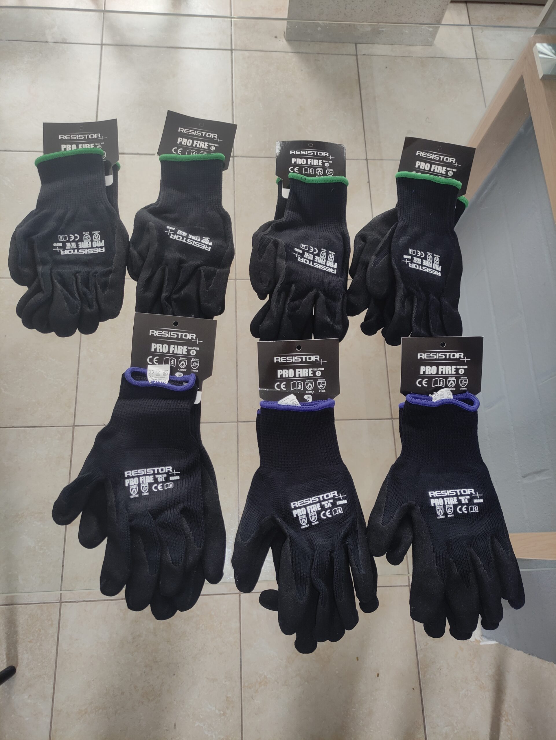 Stock de guantes PROFIRE en tallas 9 y 10